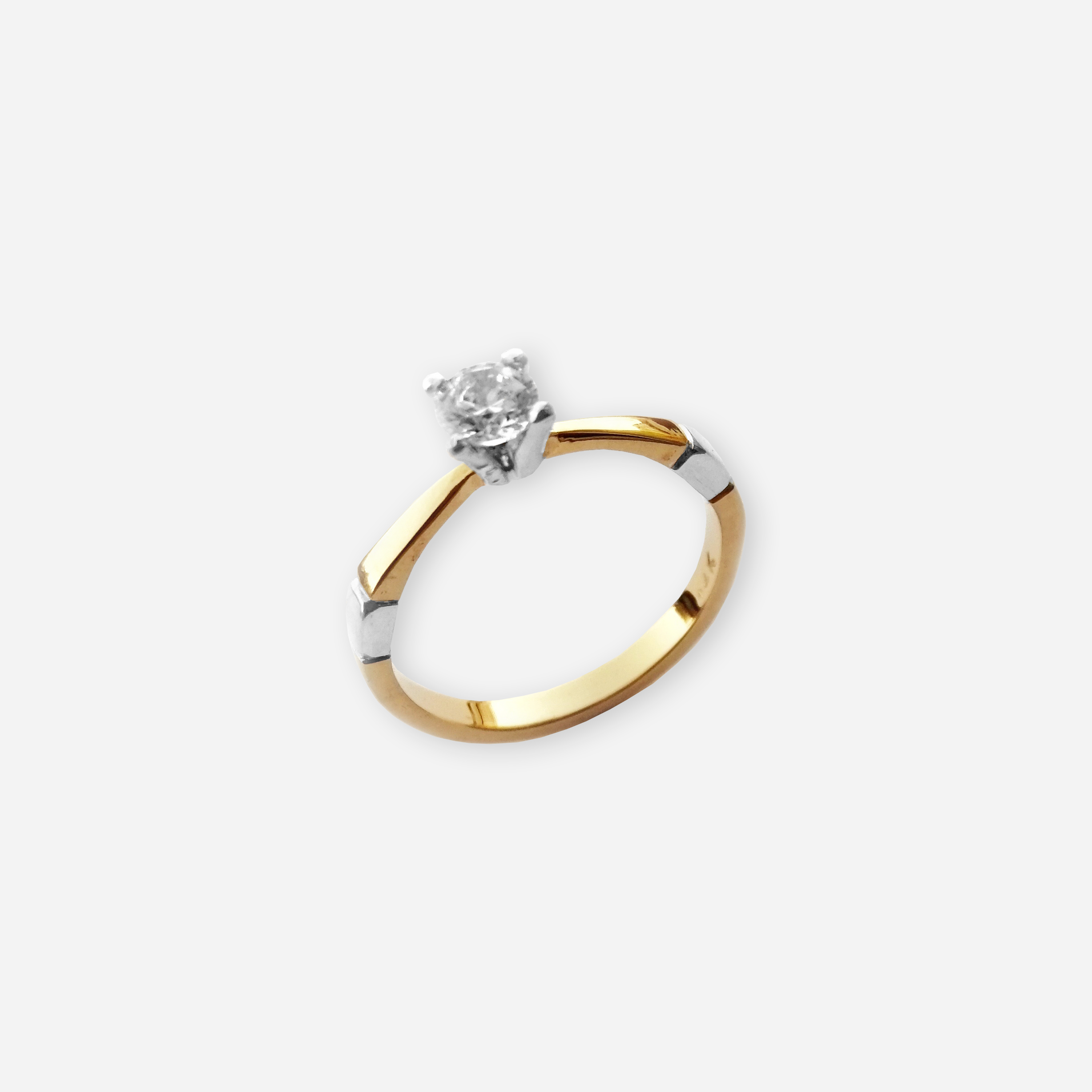 Anillo Oro Amarillo y Blanco 14k Solitario 02